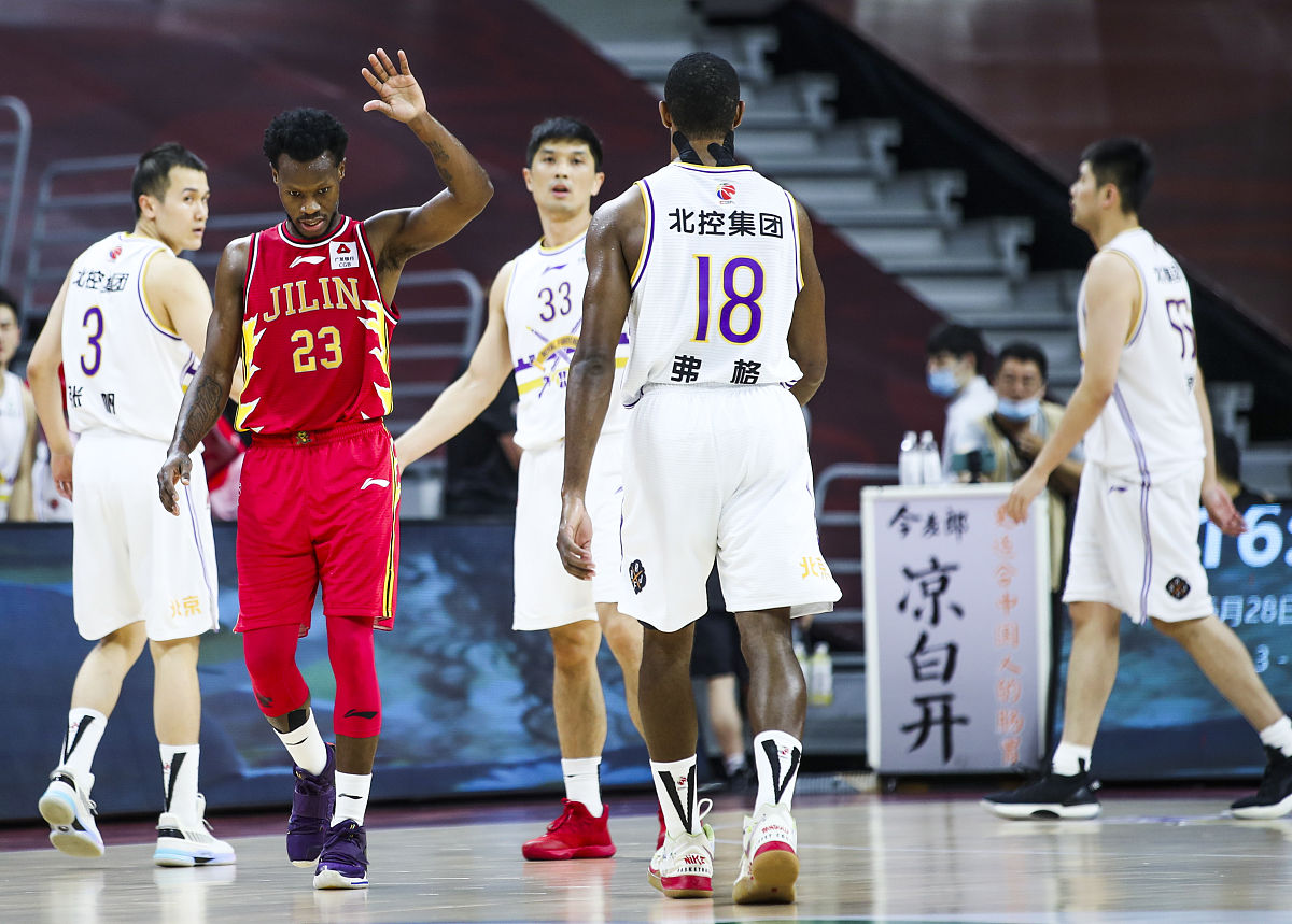 关于深圳战胜保级对手，提升保级前景的信息
