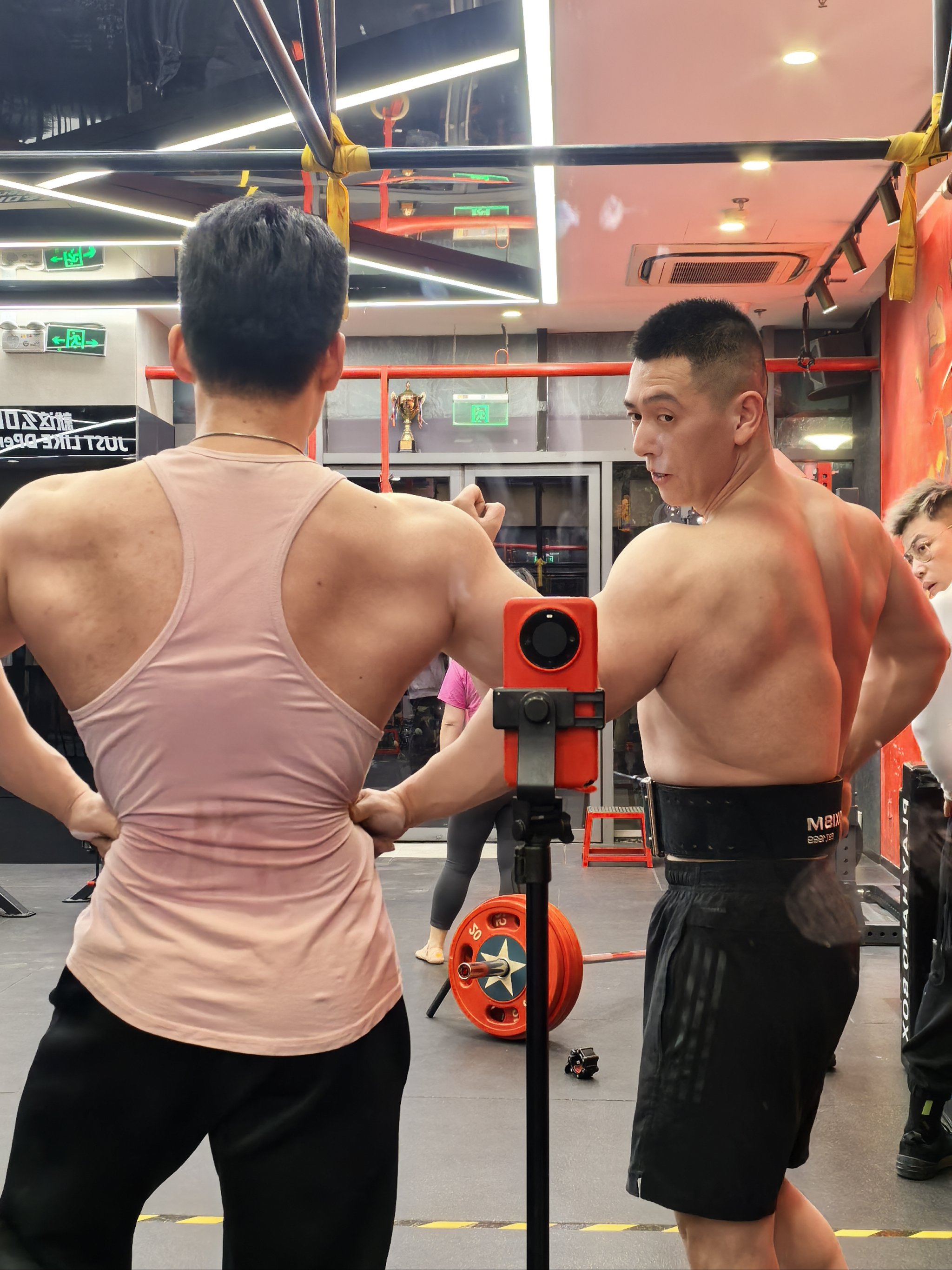 澳客体育平台-关于西悉尼流浪者教练组强化体能训练，备战关键战的信息