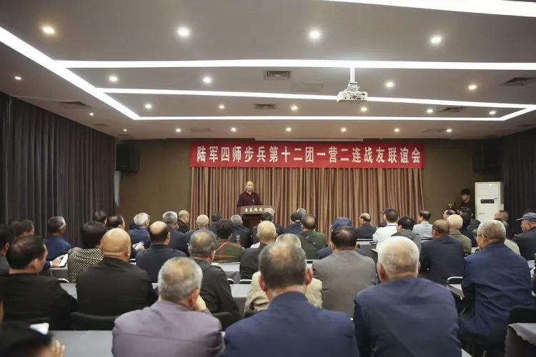 澳客体育中国官网-包含雄狮击败强敌，张扬豪情向前冲的词条